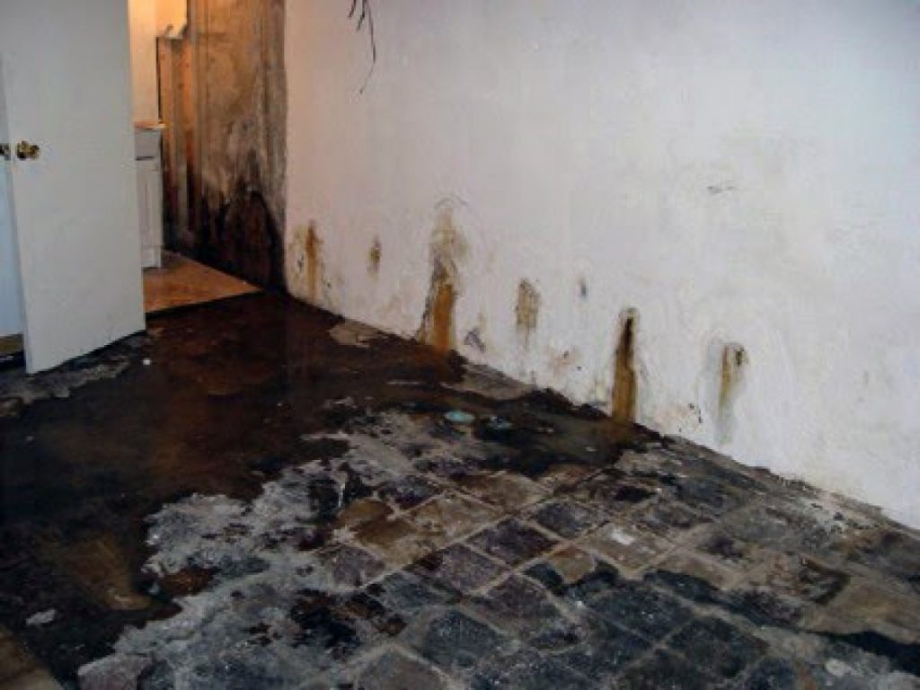 Tie Rod Hole Leaks MR.SPONGE